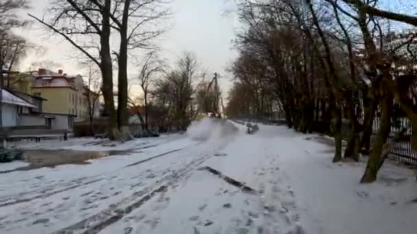 Snowblower Cleans Pedestrian Sidewalks City Clearing Snow Snowfall — Stock Video