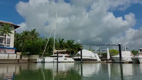 Beautiful White Sailing Catamaran Yacht Marina White Sailboat Docked Clouds — Stock Video