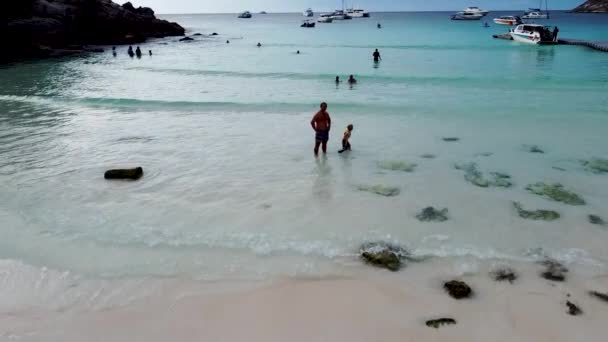 Phuket Thailand May 2021 Father Son Coast Tropical Beach Father — Stock Video