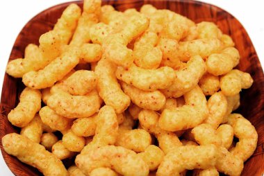 Fıstık ve peynir aromalı mısır gevreği.