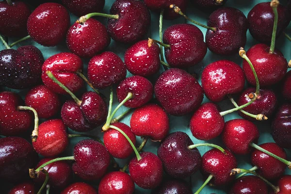 Nahaufnahme Von Köstlichen Frischen Und Frisch Gewaschenen Kirschen — Stockfoto