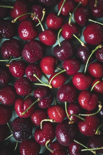 Nahaufnahme Von Köstlichen Frischen Und Frisch Gewaschenen Kirschen — Stockfoto