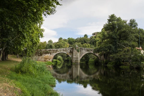 Allariz Orense Deki Ortaçağ Köprüsü Galiçya Spanya Arnoia Nehri Nin — Stok fotoğraf