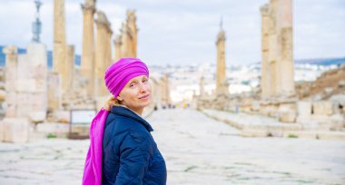 Jerash, harabeleri zaman içinde iyi korunmuş olan Greko-Romen şehri Gerasa 'nın kalıntıları.