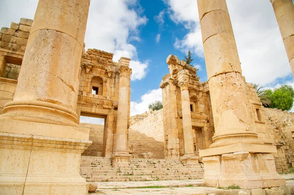 stock image Jerash is the site of the ruins of the Greco-Roman city of Gerasa whose ruins have remained well preserved over time