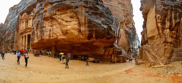 Petra Jordan Besöks Många Turister Och Anses Vara Ett Världen — Stockfoto