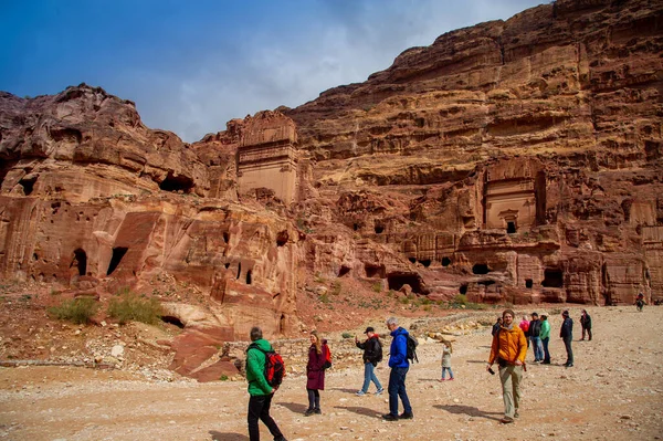 Turister Från Olika Länder Besöker Petra Jordan Februari 2020 — Stockfoto
