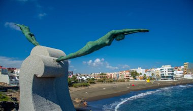 Playa de la Garita-Kanarya Adası İspanya 2 Şubat 2022 güneşli mahalle plajı