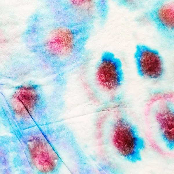 Kırmızı Mavi Soyut Leke. Flower Grunge 'ı yıka. Çiçekli Kova Kağıt Doku. Islak Arka plan Tye Dye Drop. Mürekkep lekesi desenli çiçekli sünger. Soyut Sanat Sıçraması 'nı. Mürekkep Suyu Şekli.