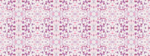 Violet Renkli Geometrik Desen. Mor Renkli Bohem Batik. Etnik Geometrik Fırça. Kusursuz Boyalı Fırça. Soyut Suluboya Şablon Tekrarlama Soyut Çizgili Boho Fırçası. Kırmızı Renkli Geometrik Doku.