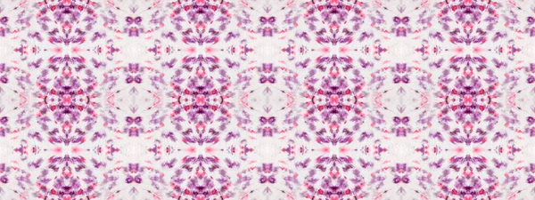 Mor Renkli Geometrik Desen. Violet Color Bohemian Batik. Gri renkli geometrik desen. Kusursuz suluboya desensiz kusursuz çizgili Boho Batik. Soyut Dalgalı Batik. Etnik Bohem Fırçası.