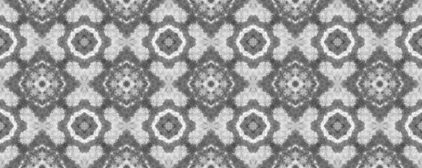 Basit Yazı Düzeni. Gri renkli Ikat Doodle Deseni. Siyah Renkli Kabile Çizgisi Fırçası. Kusursuz mürekkepsiz suluboya halı. Yerli Mürekkep Mürekkebi Batik. Soyut Stripe Ikat Deseni. Kusursuz Boho Batik.