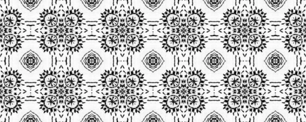 Siyah Renkli Bohem deseni. Gri renkli Ikat Scribble Tekstil. Basit Kabile Dalgalı Fırçası. Etnik Mürekkep Mürekkebi Batik. Soyut Tasarım Mürekkep Deseni. Doodle El Fırçası. Soyut Ikat Suluboya Tekrarla.