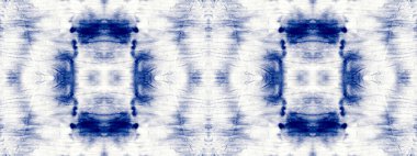 Kumaş lekesi. Mavi kravat boyası izi. Mürekkepsiz şekil. Islak Yaratıcı Soyut Yazdırma. İndigo Pamuk Yıkama Süngeri. Boho Mürekkep Sıçrama Şablonu Tiedye Bohem Sıvı Dokuları. Boho Geometrik Tablosu.