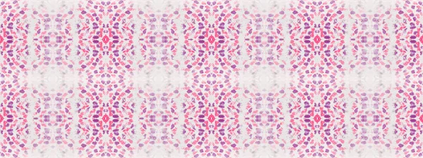 Su Rengi Bohem deseni. Kusursuz suluboya halı desenli mor renkli geometrik fırça. Etnik Geometrik Batik. Gri renkli Bohem Tekstil. Kusursuz Çizgili Boho Batik. Soyut Dalga İşareti.