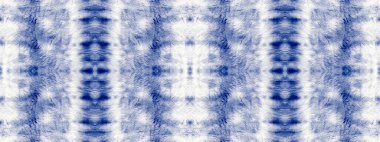 Kumaş izi. Mavi Pamuk Shibori Lekesi. Mürekkepsiz Fırça. Boho Mürekkep Sıçratma Dokusu Modern Bohem Renk Sapanı. Soyut Sanat Sıçraması 'nı. Boho Bohem Etkisi. Indigo Renk Yıkama Tasarımı.