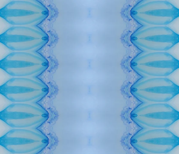トライバル柄プリント 民族インクバティック ブルーアブストラクトブラシ 染められたバティックブラシ ブルー エスニック インク 海インクの水彩画 ライト バティック — ストック写真