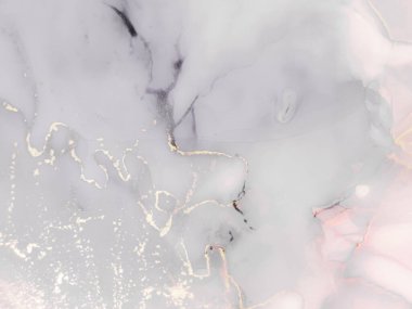 Mavi Alkol Mürekkebi Mermeri. Hafif Zarif Desen. Menekşe Alkol Mürekkebi. Altın rengi tuval. Altın Soyut Arkaplan. Pembe mürekkep boyası. Violet Mermer Suluboya. Modern Soyut Şablon.