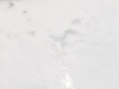 Gri Su Renkli Grunge. Parlak Alkol Mürekkep Tablosu. Folil Grunge arka planı. Alkol Mürekkebi Geçmişi. Işık Gradyan Arkaplanı. Gri mürekkep boyası. Beyaz Doku. Gri Beyaz Altın Şablon.