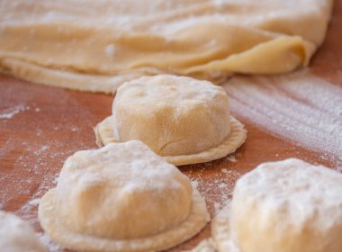 Ev yapımı makarna, dört peynirli sorrentino.