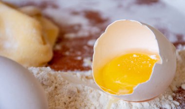 pişirme için temel maddeler. tüm maddeler ve kaplar pişirme için gerekli.