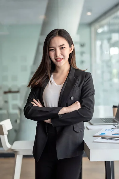Young Asian Businesswoman Standing Looking Camera Office — стоковое фото
