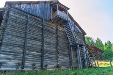 Tuz endüstrisinin eski bir ahşap kompleksi, 19. yüzyılda inşa edilmiş. Tuz fabrikası. Ahşap tuz deposu..
