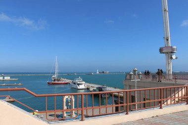 Odessa, Ukrayna - 03.23.2014: Baharda Odessa 'daki deniz limanı