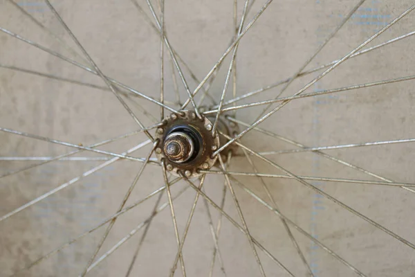 Eski Bir Alüminyum Bisiklet Çemberi Elementi — Stok fotoğraf