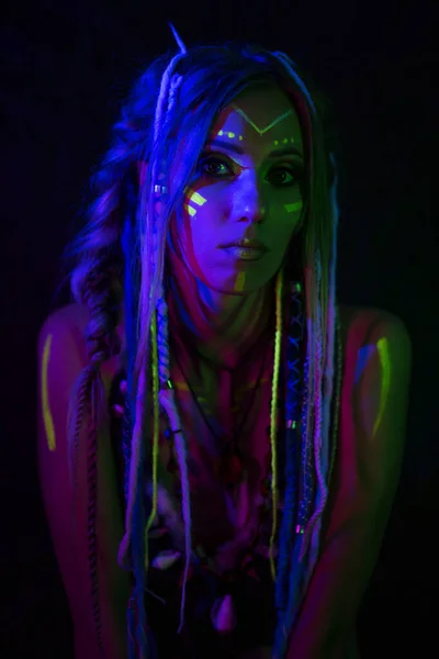 Portrait Girl War Paint Neon Pigtails Dark — ストック写真