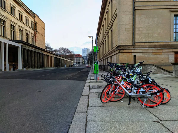 Berlin Almanya Aralık 2019 Berlin Sokaklarında Kış Sabahı — Stok fotoğraf