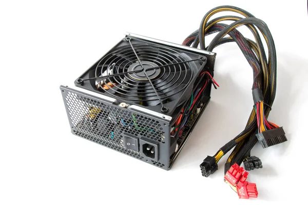 Bilgisayar Güç Aracı Ünitesi, beyaz izole bir arkaplanda