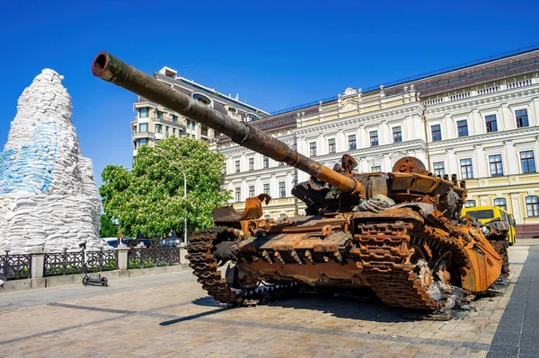 Rezavý Ruský Tank Spálil Ukrajinská Armáda Během Ruské Invaze Ukrajinu Royalty Free Stock Obrázky