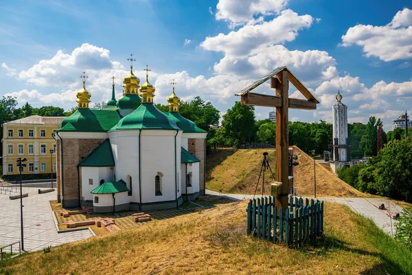 Historical Church Saviour Berestove Wooden Crucifix Foreground Kyiv Ukraine Unesco — 图库照片