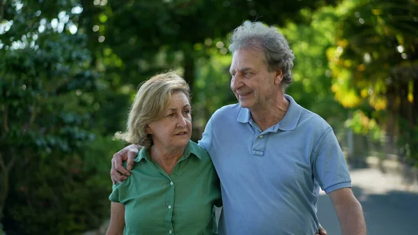 Pensive Older Couple Walking Sunny Day 60S People — Stock Photo, Image