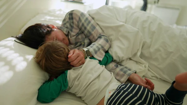 Child Mother Affection Cuddle Bed Together — Fotografia de Stock