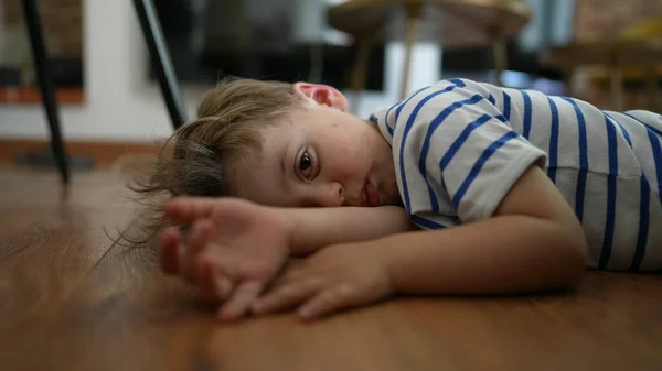 Bored Kid Child Feeling Boredom Lying Floor Home Nothing — Stock Photo, Image
