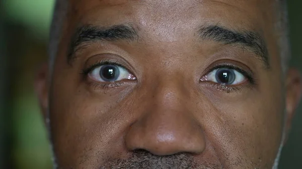 Şaşırmış Insan Tepkisi Yakın Çekim Gözleri Makro Yüz Şok Duygusu — Stok fotoğraf