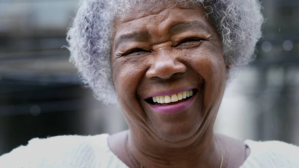 Joyful Older Black Woman Authentic Smile Real Happy Expression — Stock Photo, Image