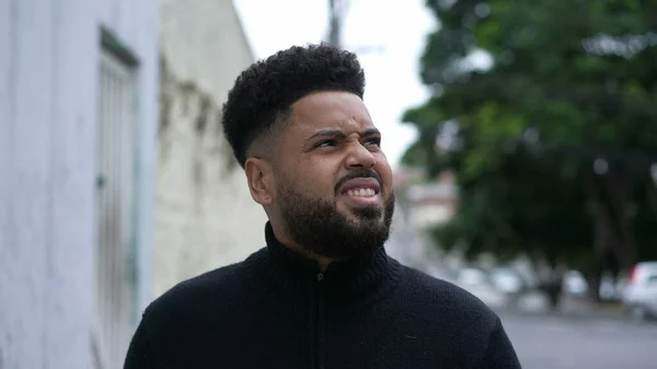 Brazilian Black Man Walking Street Sidewalk Looking Urban Environment — 스톡 사진