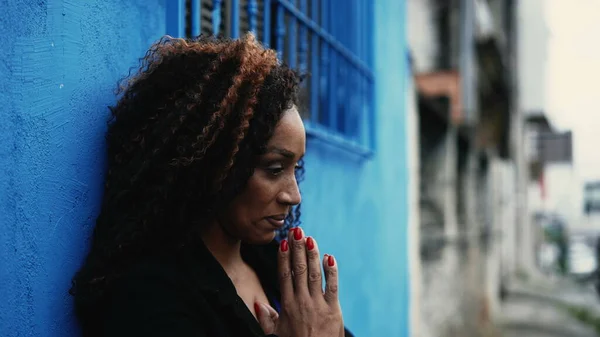 Desperate African Woman Street Feeling Anxious — Stockfoto