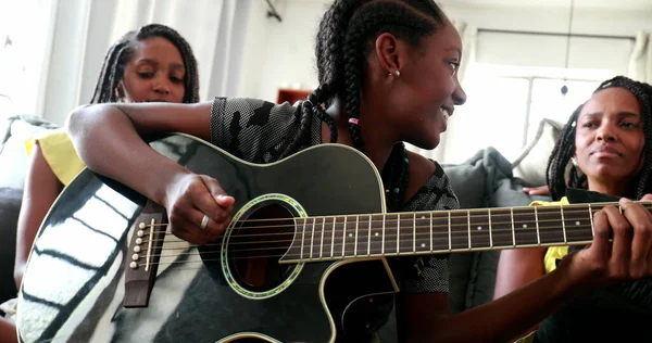 Casual Black African Family Bonding Thogether Music Guitar Daughter Playing — Stock Photo, Image