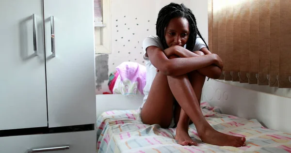 Depressed Teen Black Girl African American Adolescent Girl Feeling Sad — Stockfoto