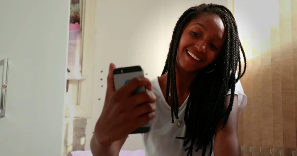 Black Girl Taking Selfie Phone Mixed Race Teen Adolescent Girl —  Fotos de Stock