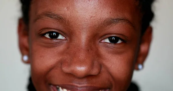 Young Black African Girl Opening Eyes Smiling Camera Close Child — Zdjęcie stockowe