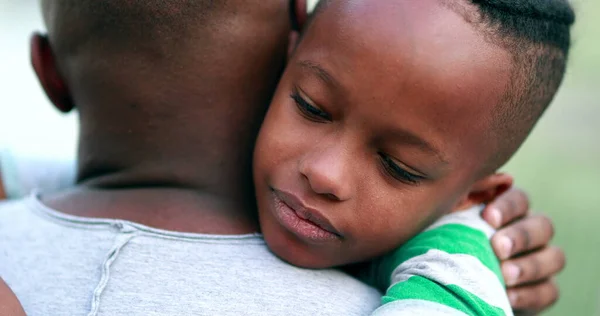 Son Hugging Father African Kid Embracing Dad Candid Authentic Love — 스톡 사진