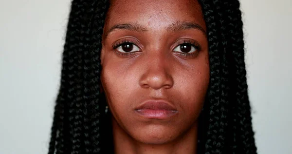 Serious African Young Teen Woman Looking Camera Black Girl Portrait — Zdjęcie stockowe