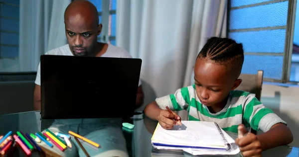 Father Multi Tasking Using Computer Laptop Home Candid Authentic Real — Stockfoto