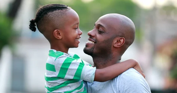 Father Son Doing Eskimo Kiss African Black Dad Child Bonding — 스톡 사진