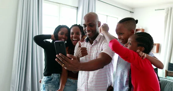 African Family Speaking Long Distance Smartphone Camera — 图库照片